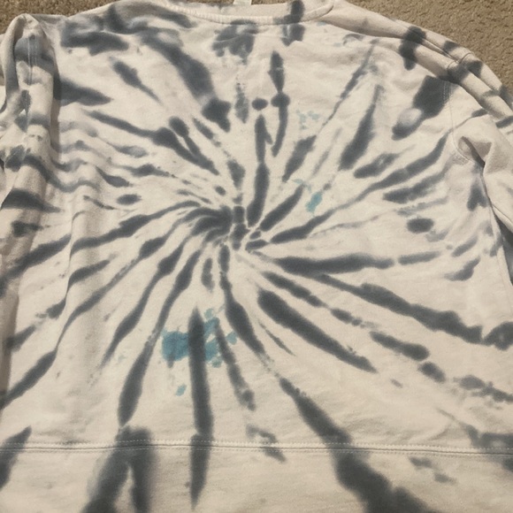 Sweatshirt - Picture 2 of 3